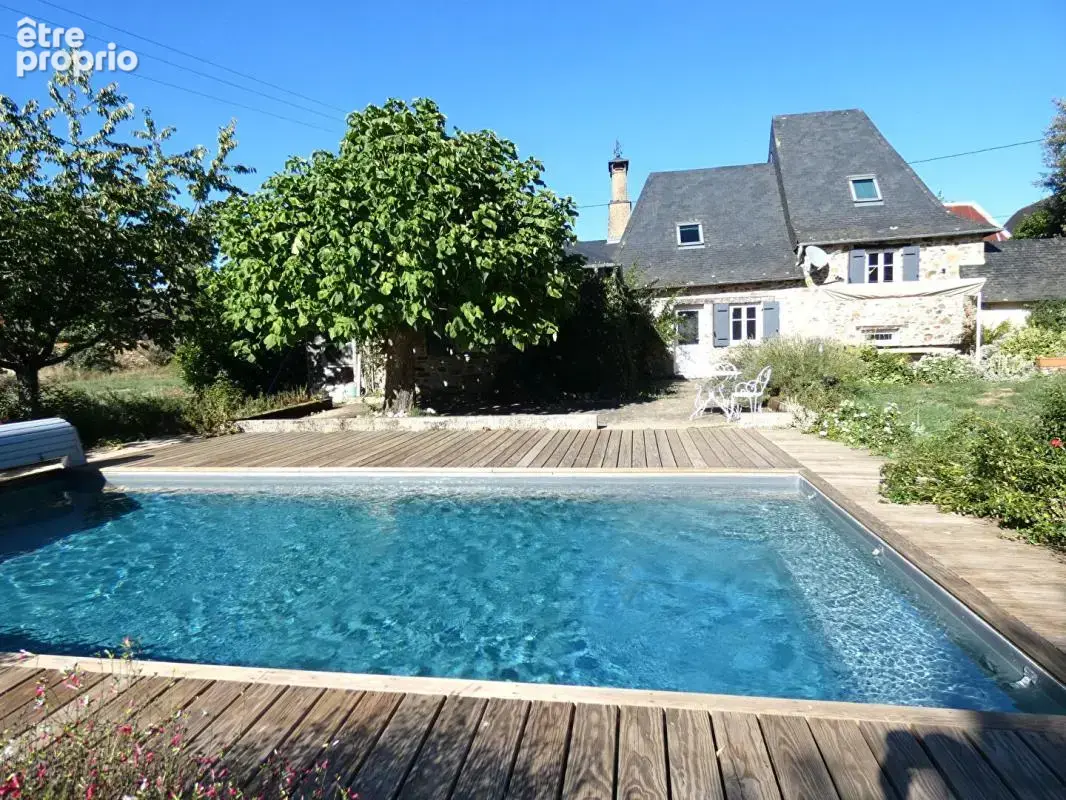 Maison à SAINT-MESMIN