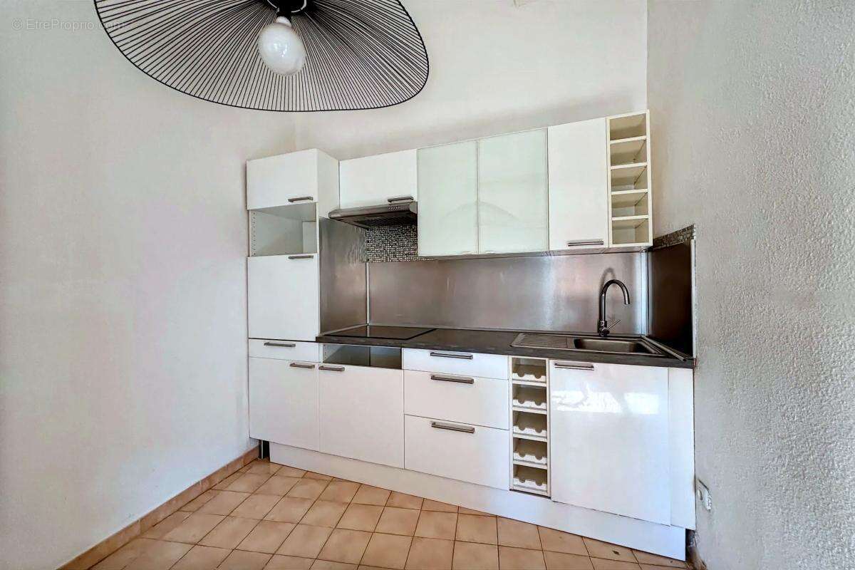 Appartement à L'ISLE-SUR-LA-SORGUE