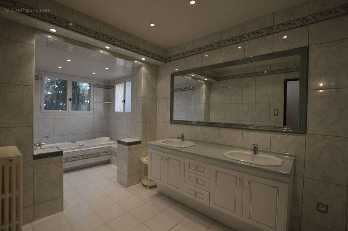 Maison à MARSEILLE-12E