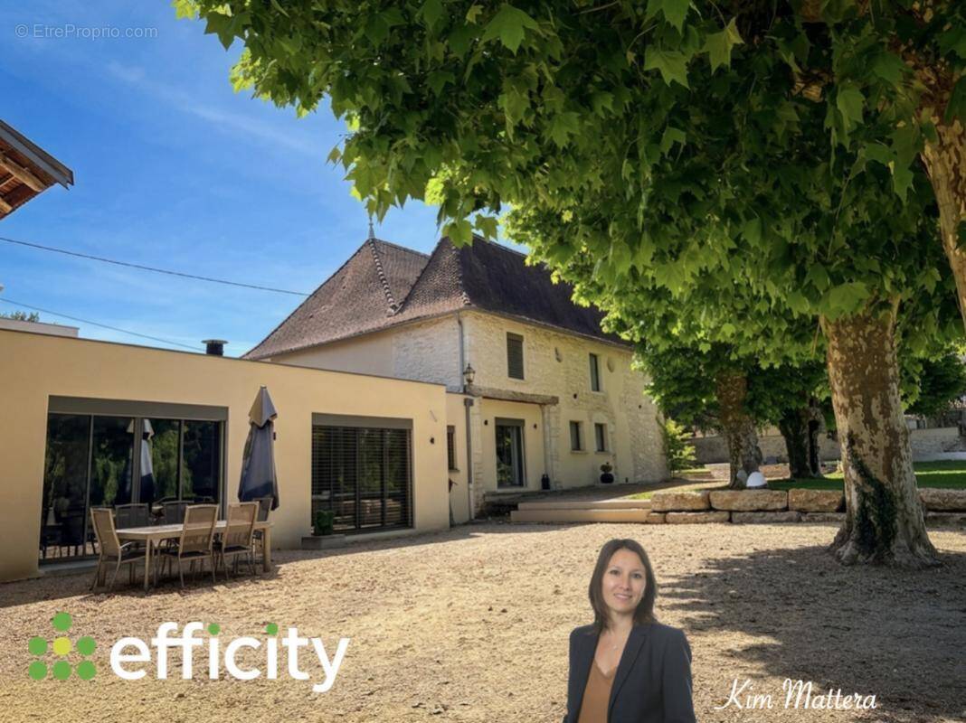 Maison à VEZERONCE-CURTIN