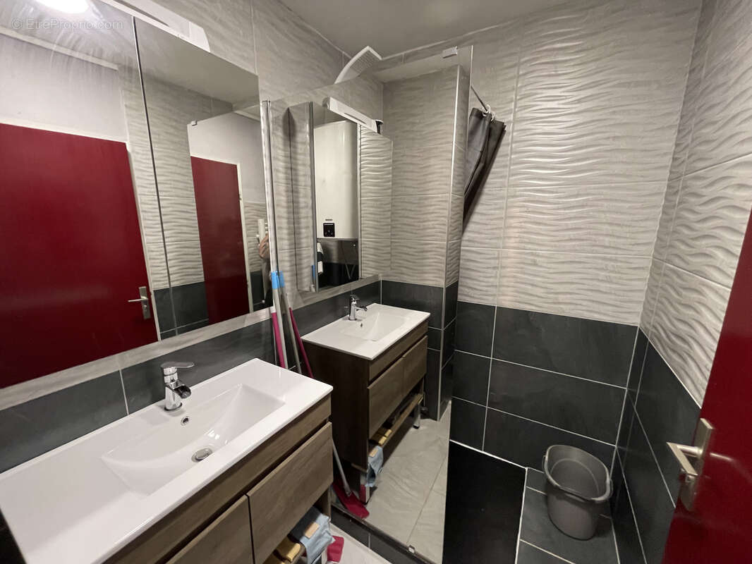 Appartement à LAVEISSIERE