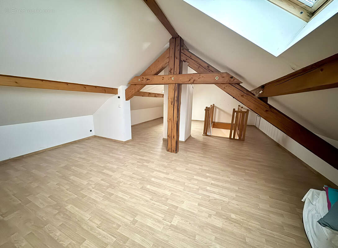 Maison à ALLONZIER-LA-CAILLE