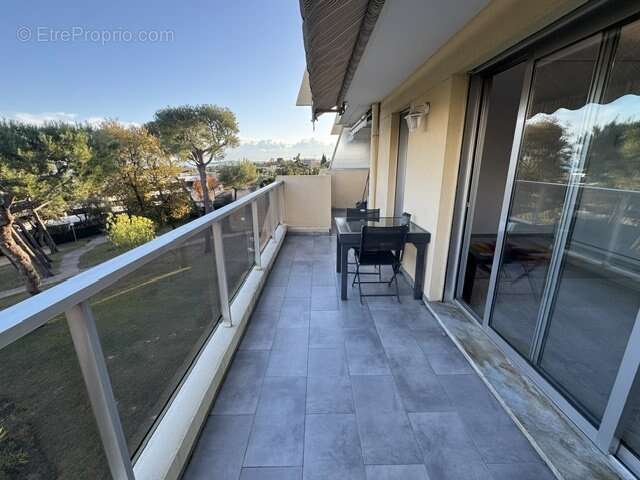 Appartement à VILLENEUVE-LOUBET