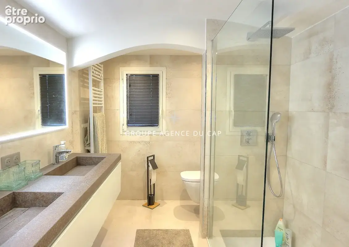 Villa d'exception 290m2 avec piscine garage et sous sol à vendre à Saint Raphaël Valescure - photo 15