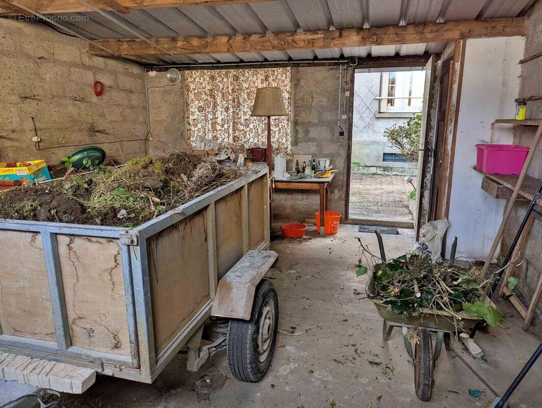 Maison en pierres de Bourgogne à vendre à Coulanges sur Yonne - Maison à COULANGES-SUR-YONNE