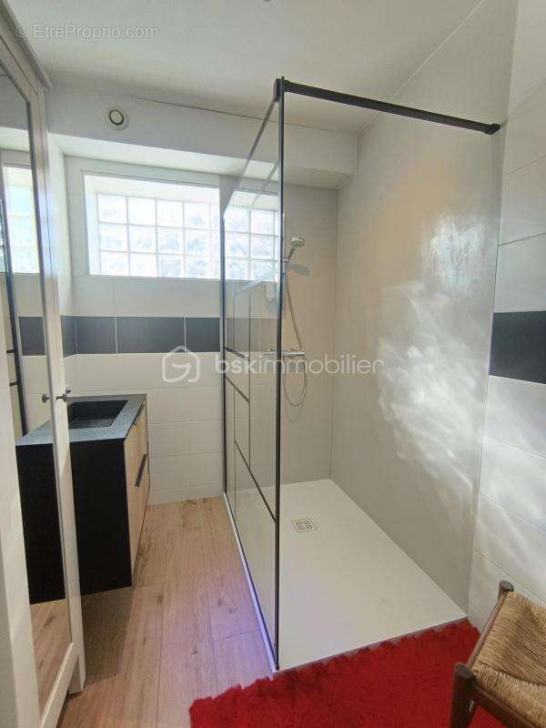 Maison à SAINT-CYR-SUR-LOIRE