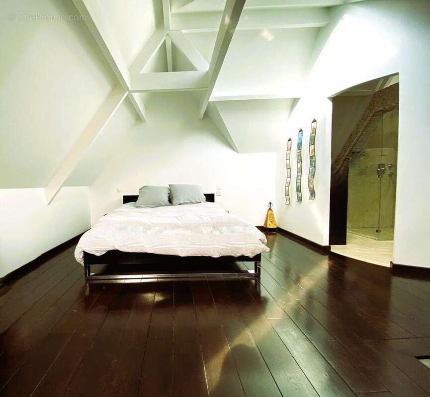 Maison à CHENNEVIERES-SUR-MARNE