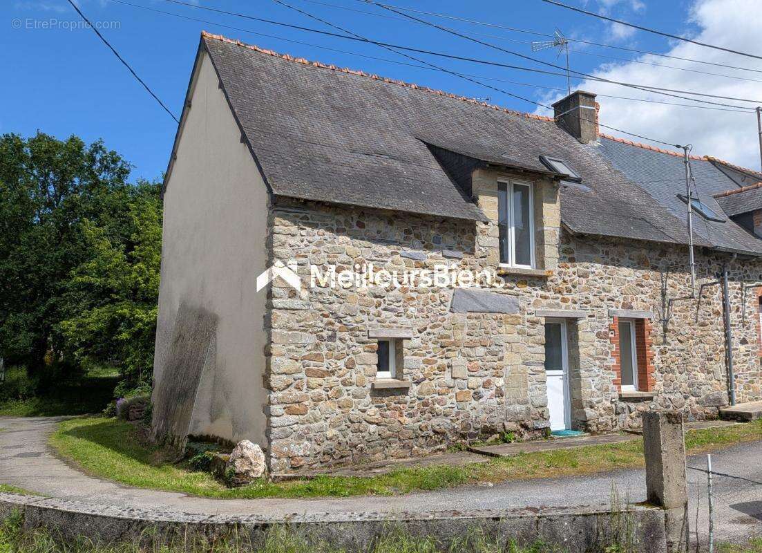 Maison à MAURE-DE-BRETAGNE