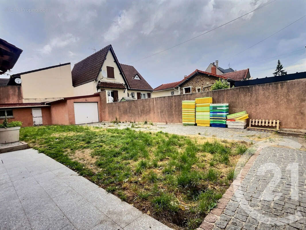 Maison à AULNAY-SOUS-BOIS