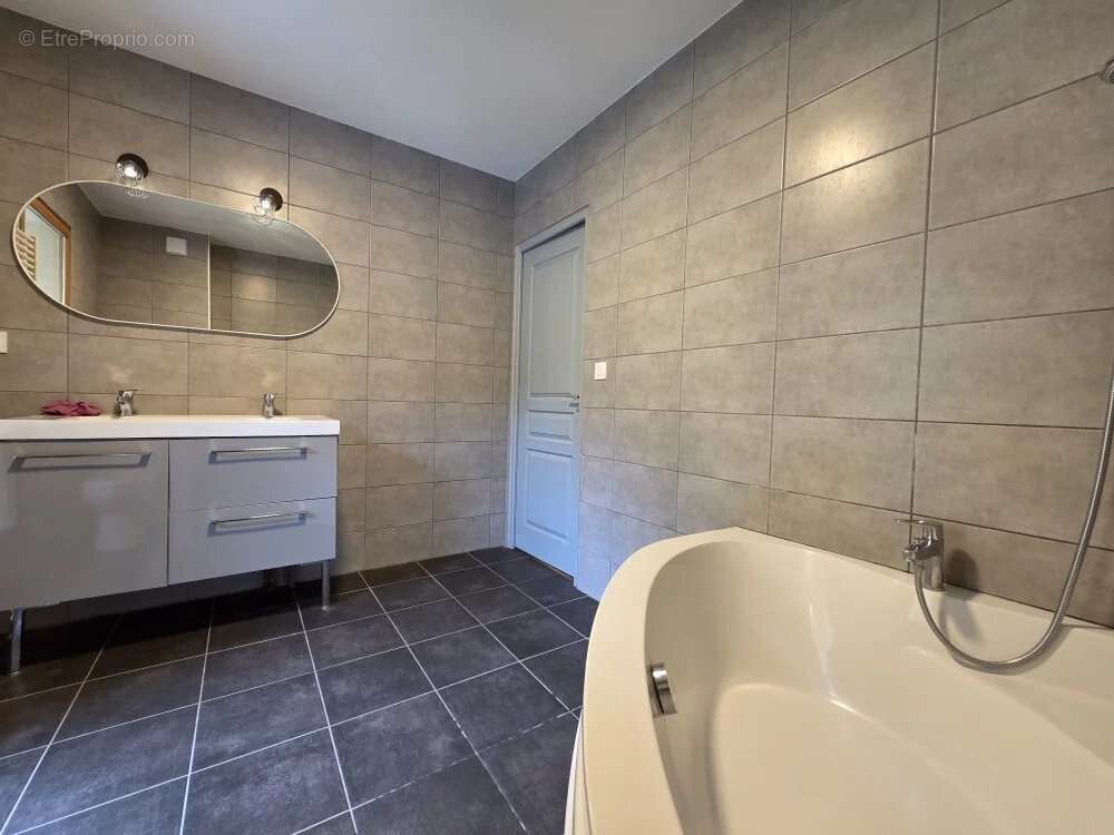 Villa 5 pieces vue sur le lac 160m² sur 3000m² terrain - photo 3