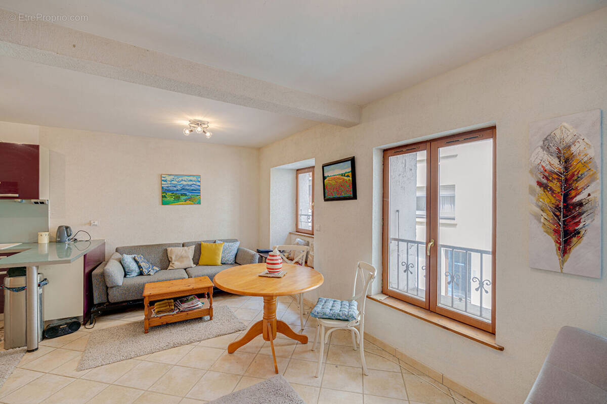 Appartement à EVIAN-LES-BAINS