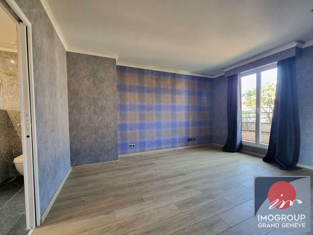 Appartement à AMBILLY