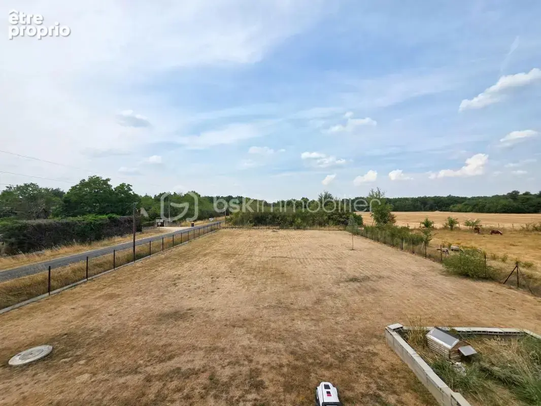 Maison contemporaine de 2023 avec 1 861 m² de terrain - photo 14