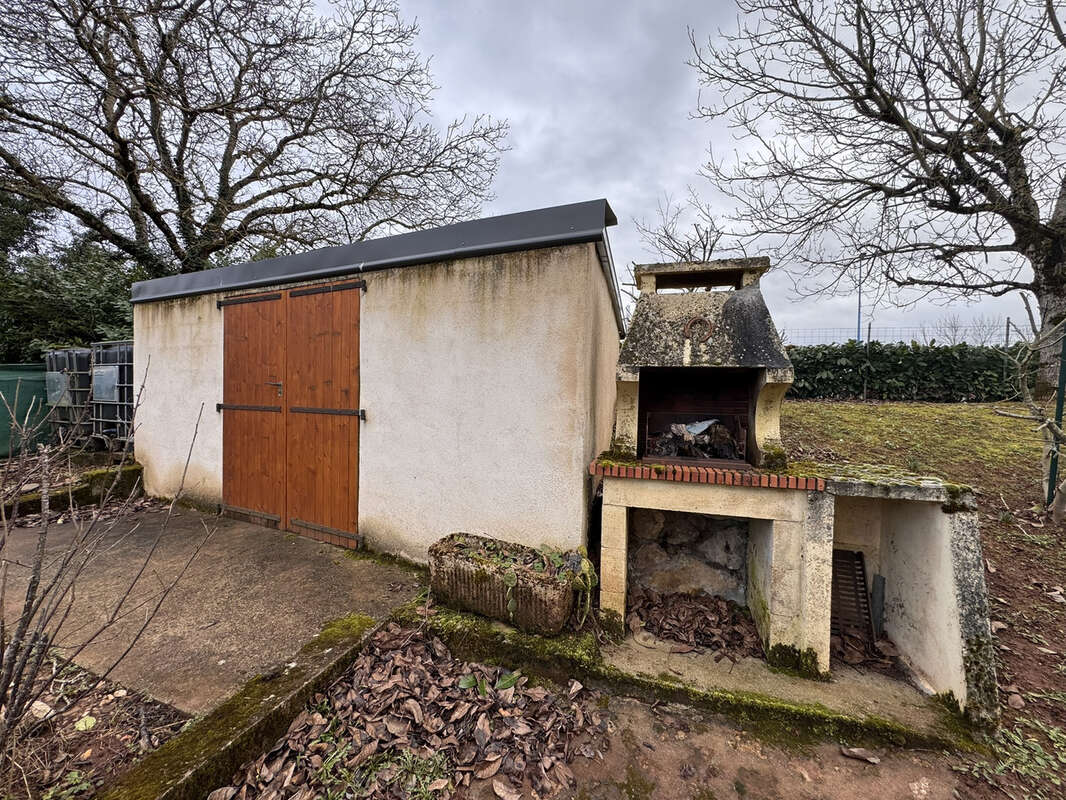Maison à ONET-LE-CHATEAU