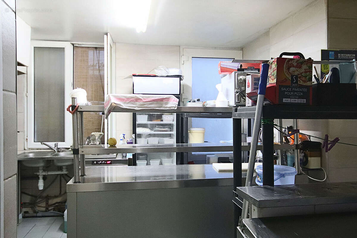 Commerce à CHAUMONT-SUR-LOIRE