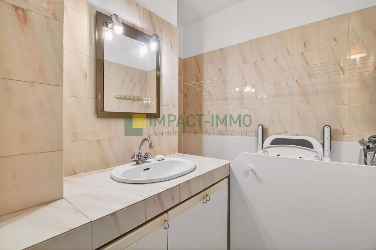 Appartement à COLOMBES