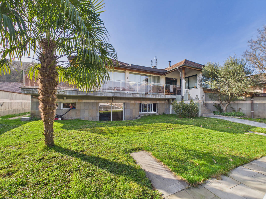 Maison à GRESY-SUR-AIX