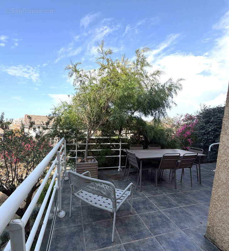 Appartement vue citadelle 63 M2 avec terrasse et jardin - photo 11