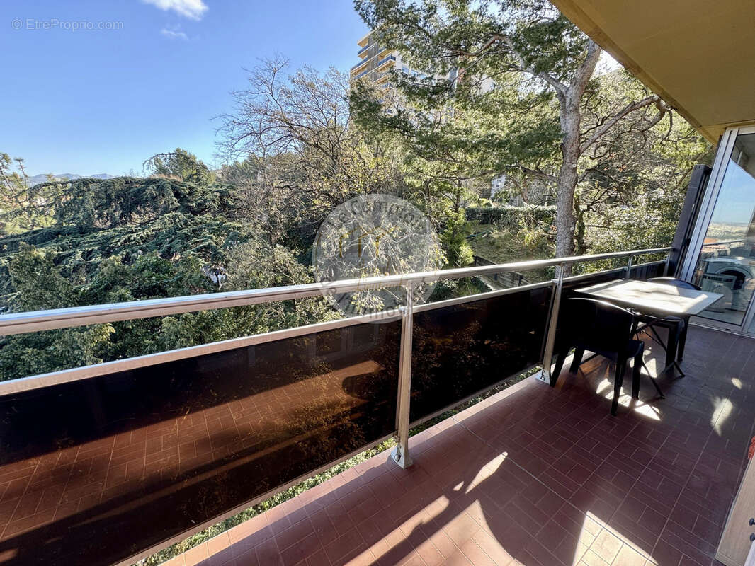 Appartement à MARSEILLE-10E