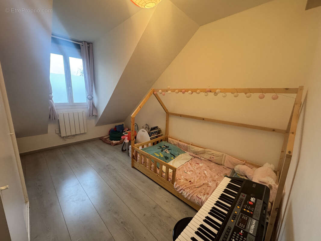 Maison à MEZIERES-SUR-SEINE