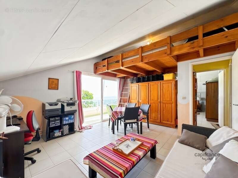 Maison à SAINT-DENIS