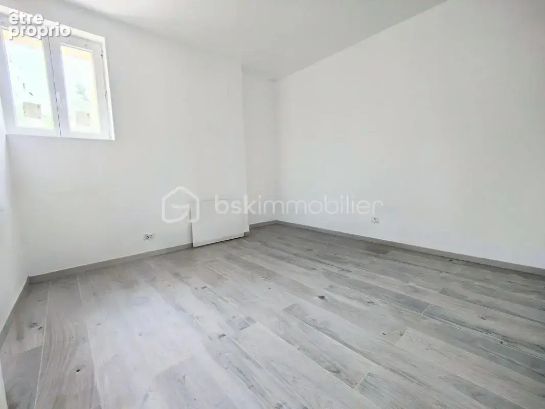 A l'abris des regards, maison rénovée dans un écrin boisé au calme - photo 6