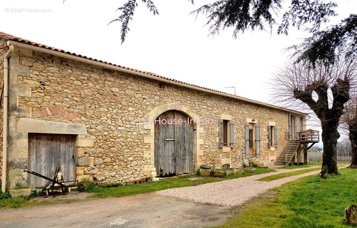 Maison à SAINTE-RADEGONDE