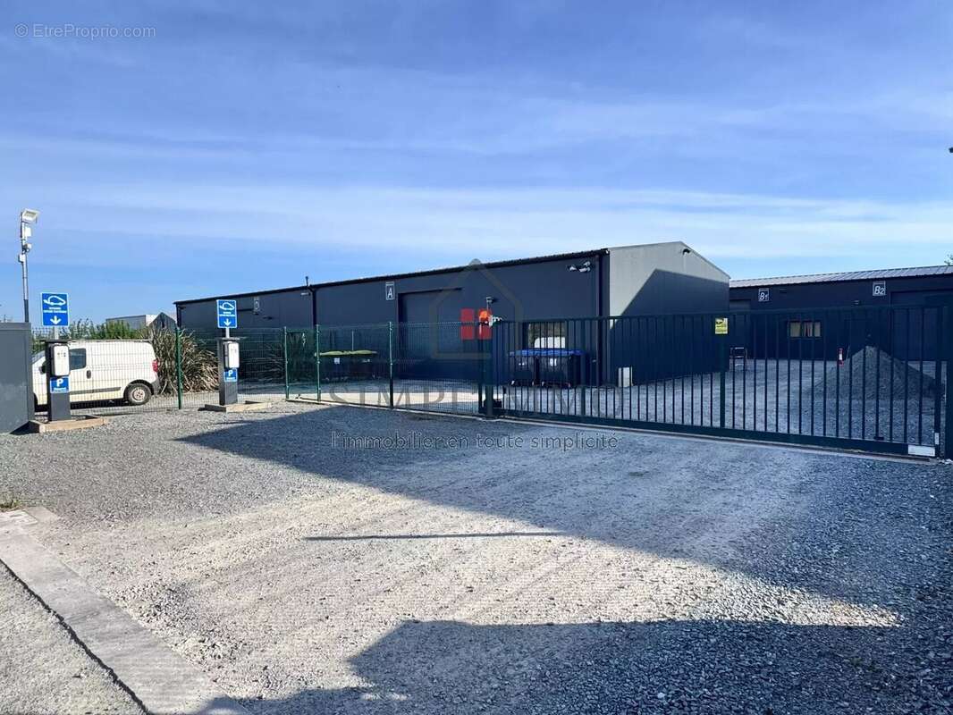 Commerce à SAINT-MEDARD-D'AUNIS