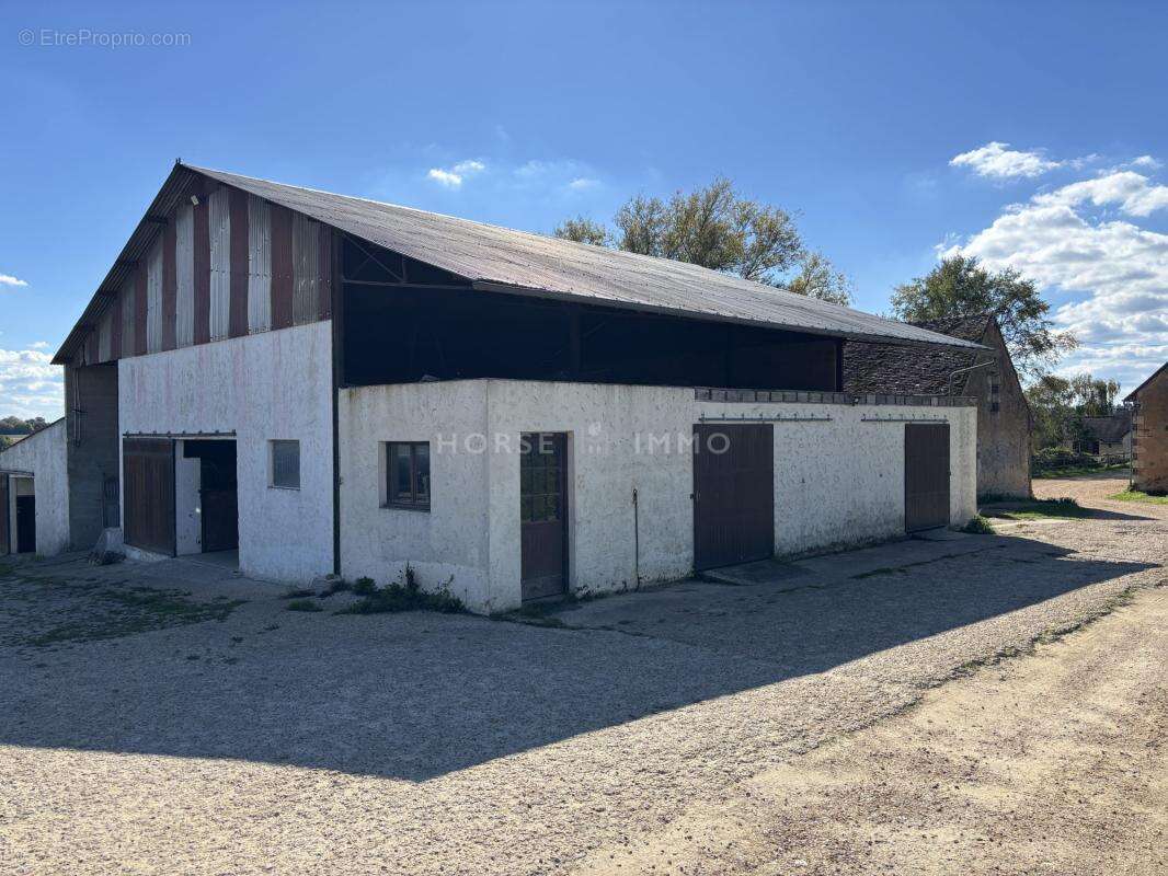 Maison à SAINT-GERMAIN-DE-LA-COUDRE