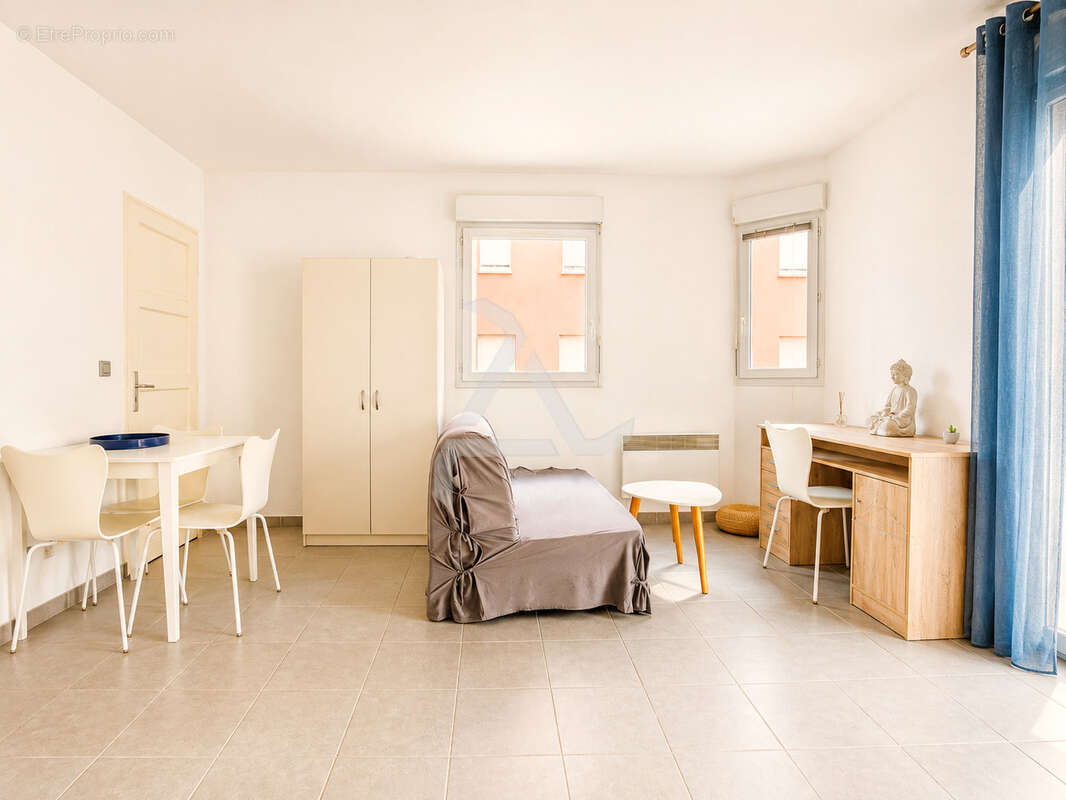 Studio de 27m2 avec terrasse sur le port de plaisance de porto-vecchio - photo 4