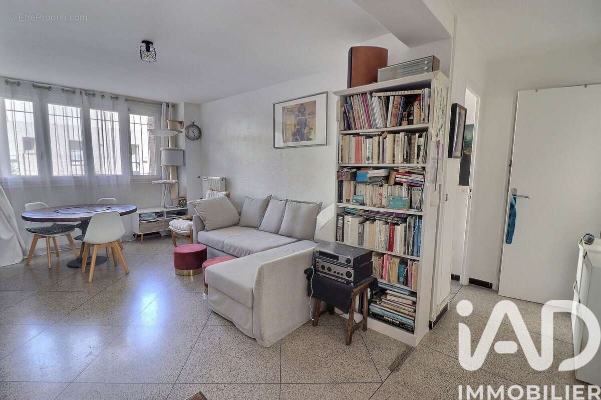 Photo 9 - Appartement à MARSEILLE-5E