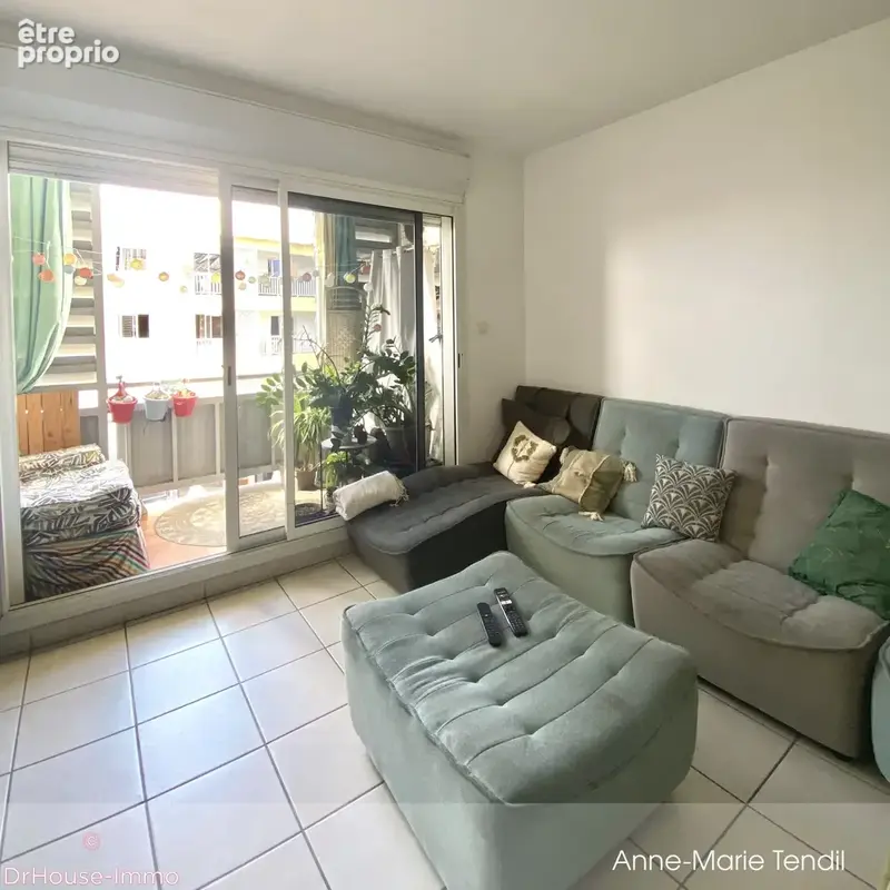Appartement 3 pièces 72 m² à vendre à Saint-Denis (97400) - photo 3
