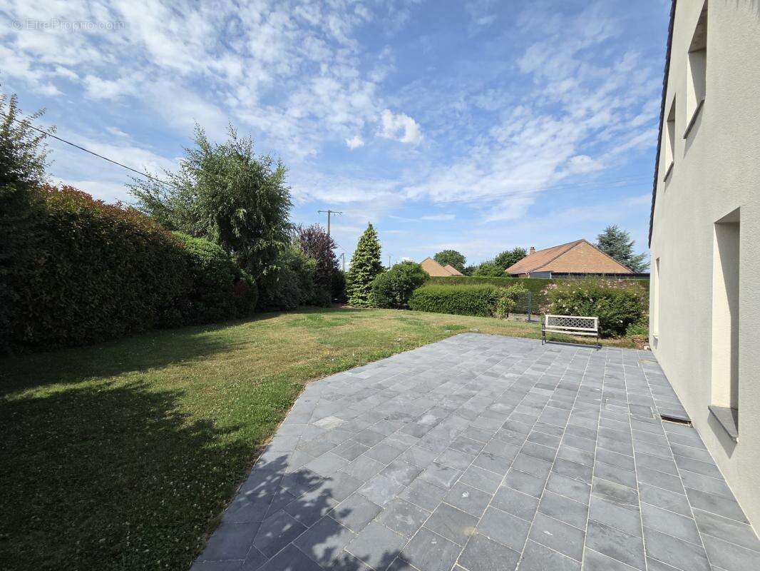 Pavillon contemporain recent offrant 220m² hab sur 2000m² - photo 11