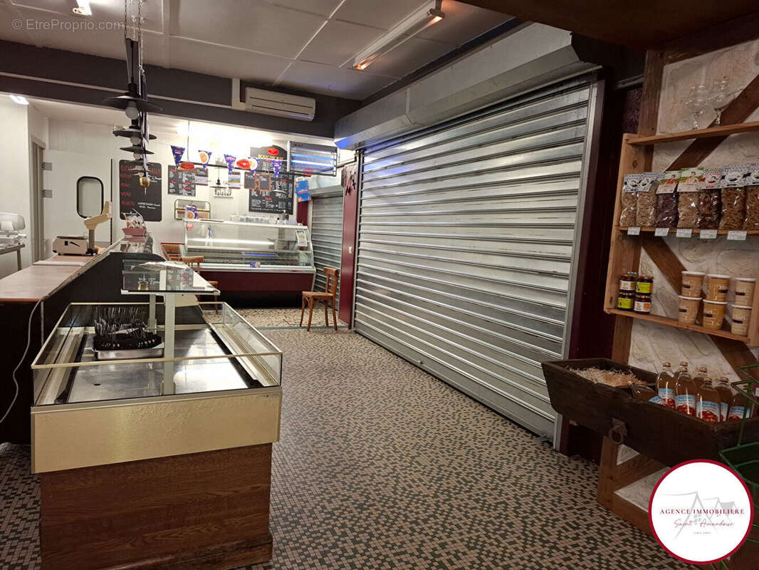 Commerce à SAINT-AMAND-MONTROND