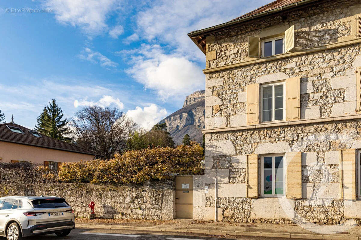Appartement à MEYLAN