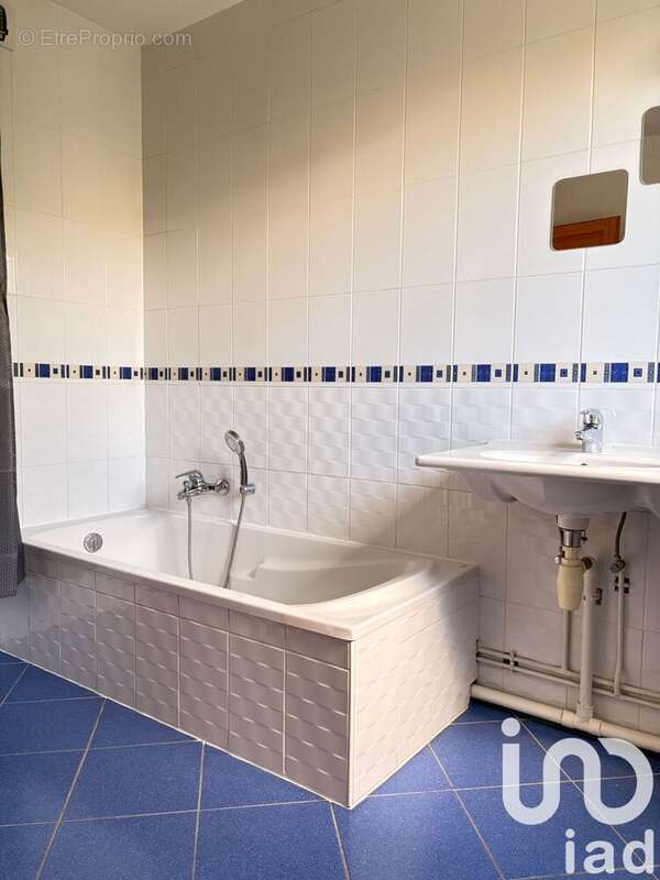 Photo 5 - Appartement à AUDUN-LE-TICHE