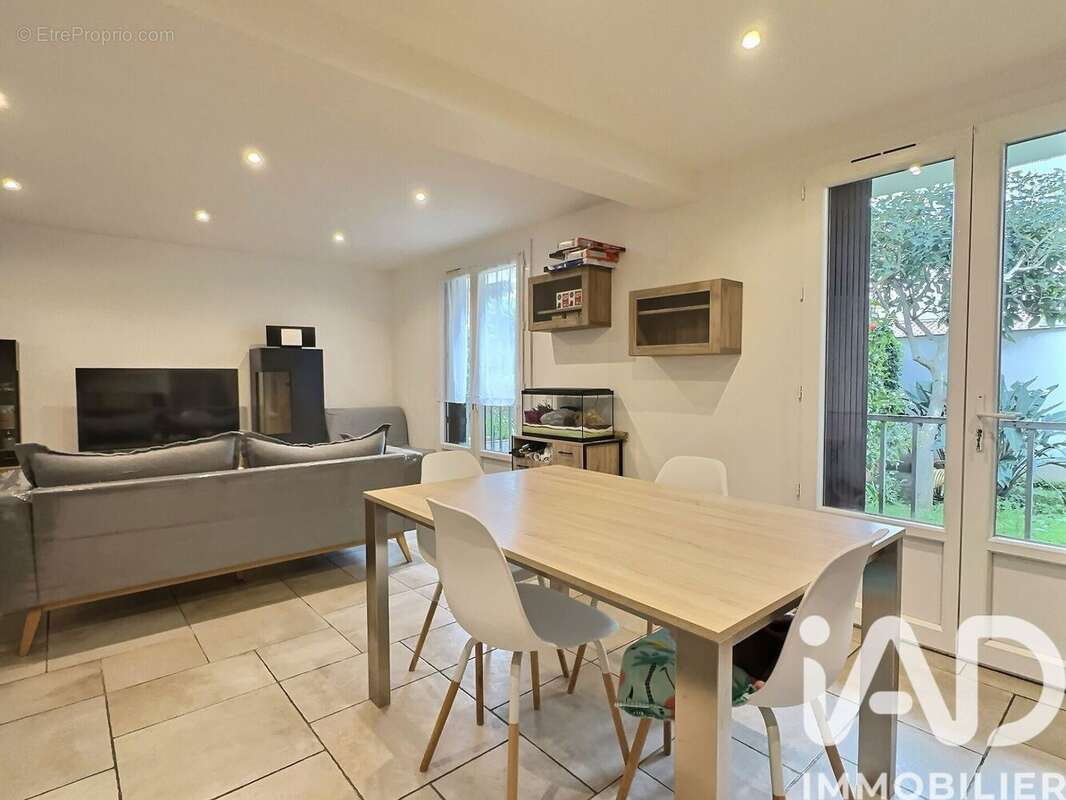 Photo 2 - Appartement à LA SEYNE-SUR-MER