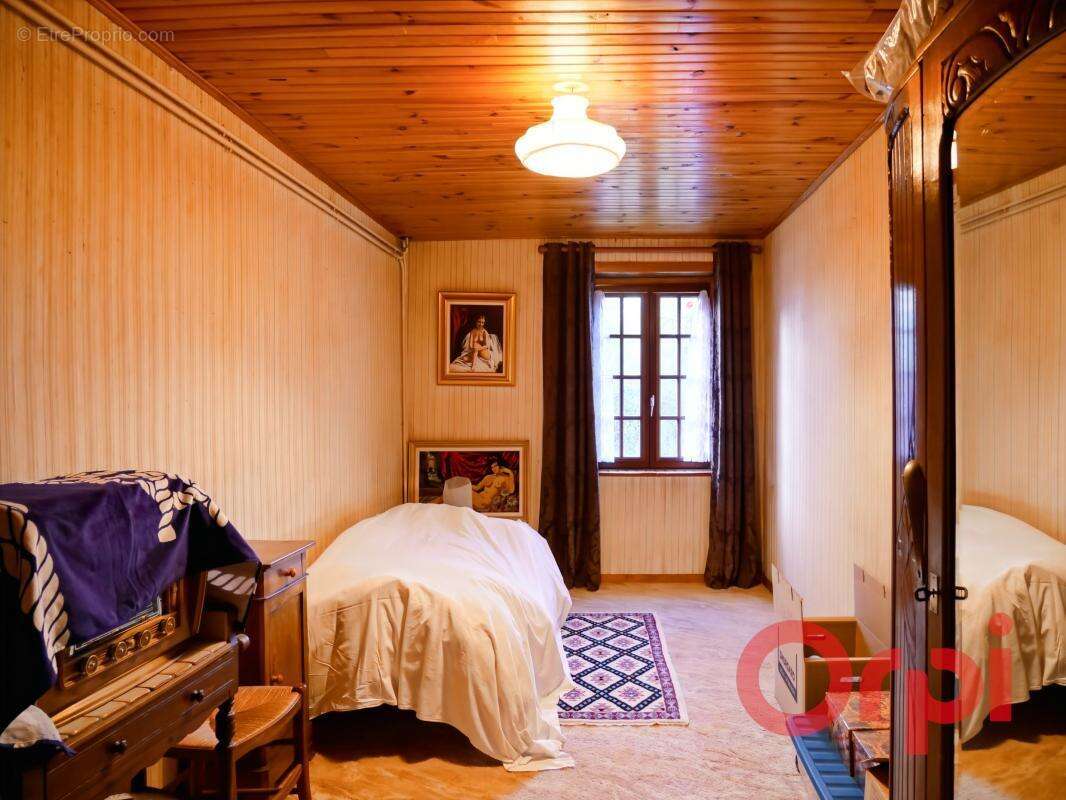 Maison à ISLE-ET-BARDAIS