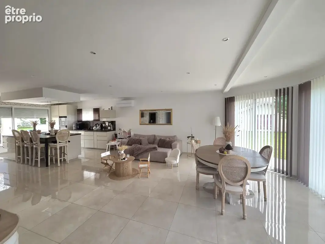 Maison 5 pièces 108 m² à vendre à Saint-Denis-De-Pile (33910) - photo 3