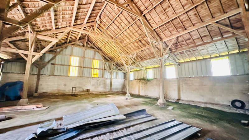 Maison à CAST