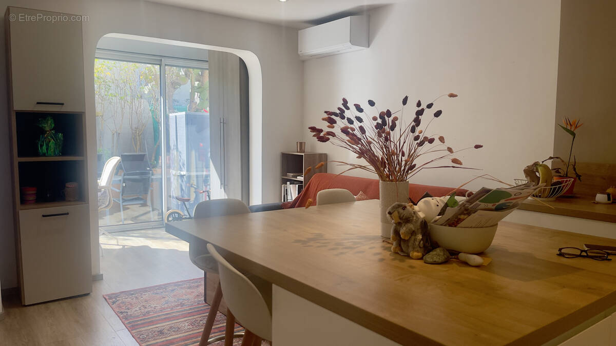 Appartement à LE CANNET