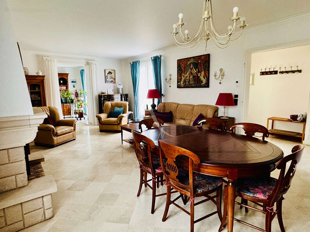 Maison a vendre romorantin - 6 chambres - 184 m² - photo 4