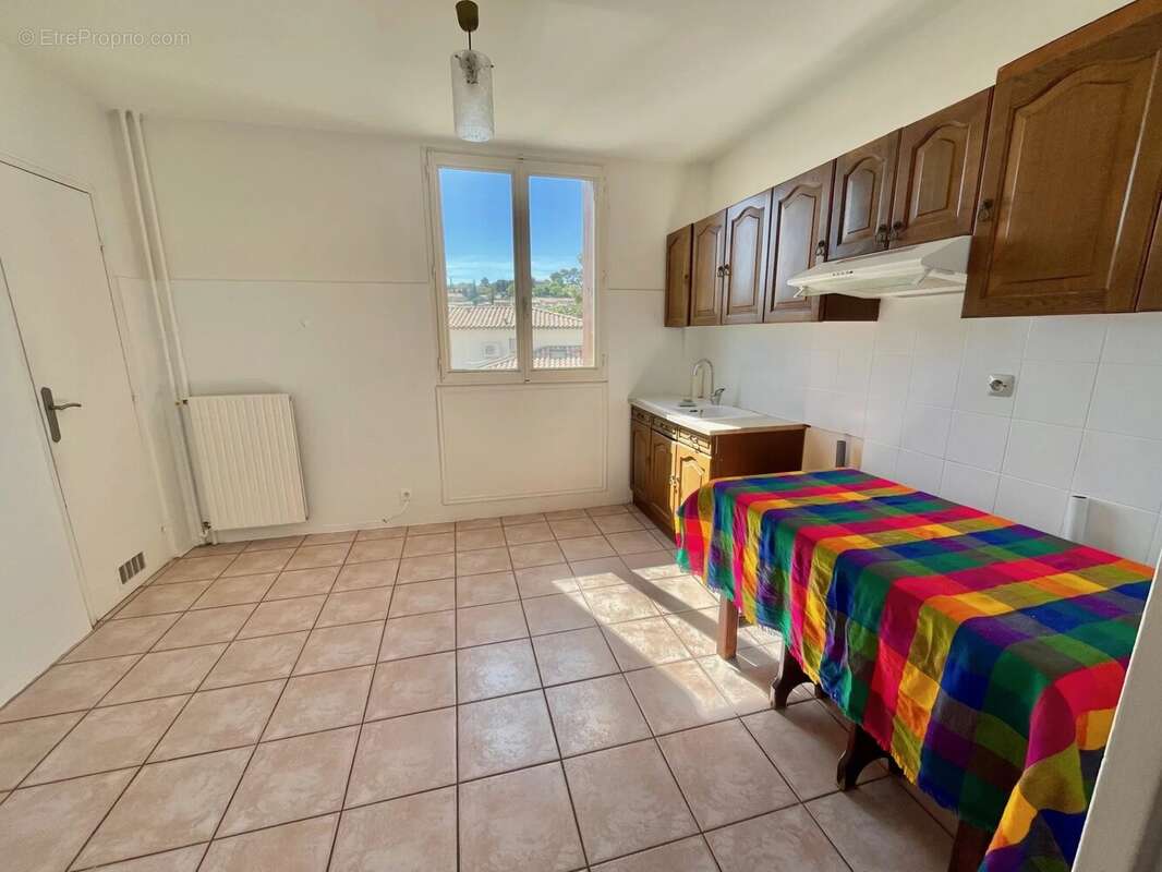 Appartement à VENELLES