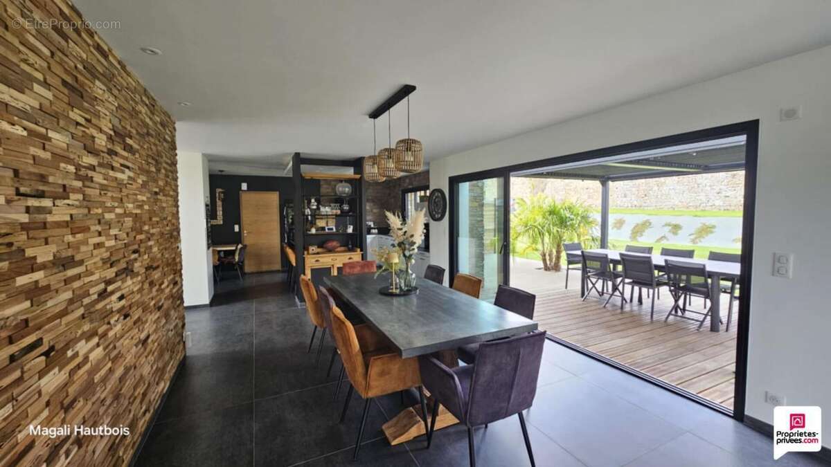 Maison d'exception avec prestations de qualité, 11 pièce(s) 283 m2 - photo 4