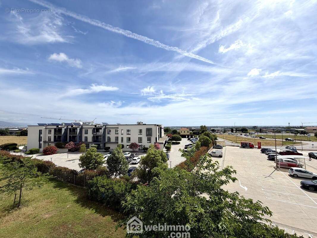 Une vue sans vis à vis proche et une expo EST - Appartement à BIGUGLIA