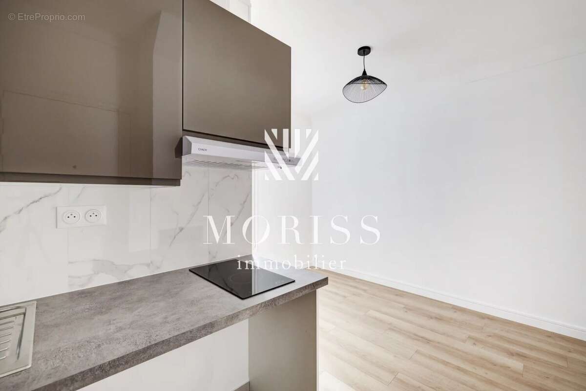 Appartement à PARIS-15E