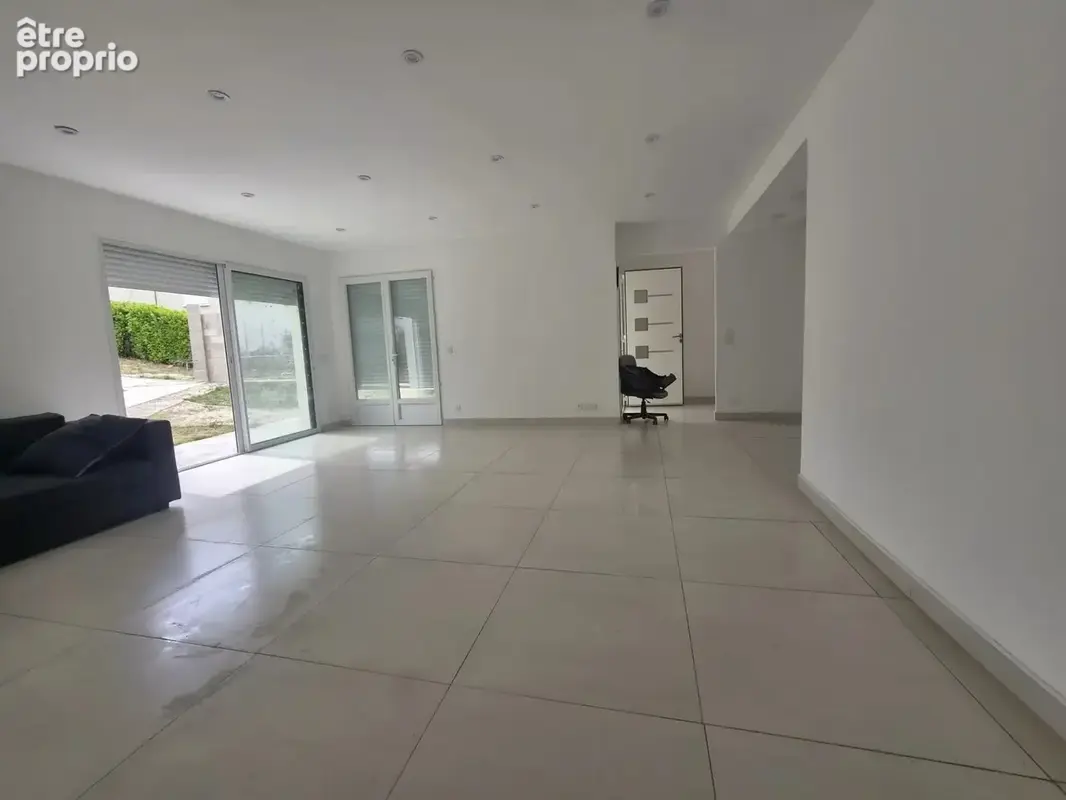 Maison Neuve de 117m² type 5 Auch avec jardin & grand garage - photo 6