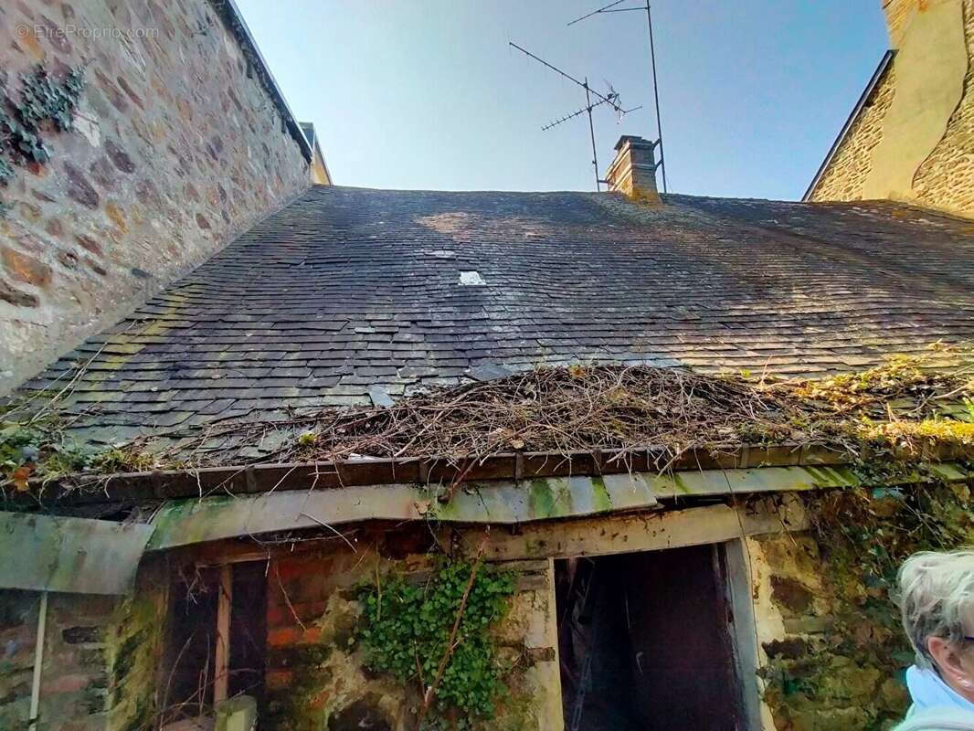 Maison à VILLAINES-LA-JUHEL