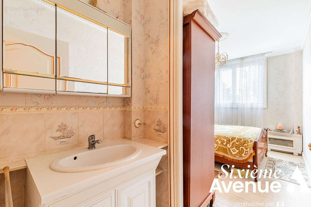 Appartement à CHILLY-MAZARIN