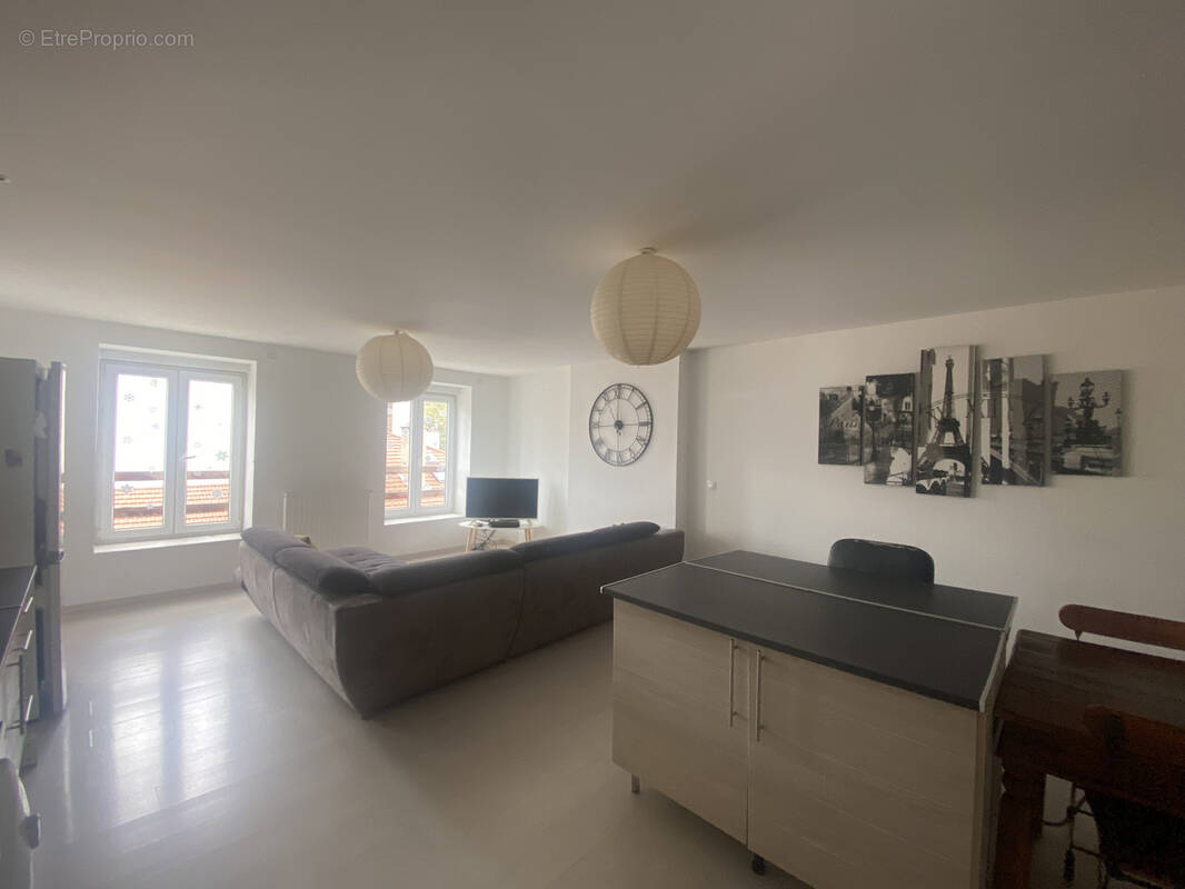 Appartement à SAINT-ETIENNE